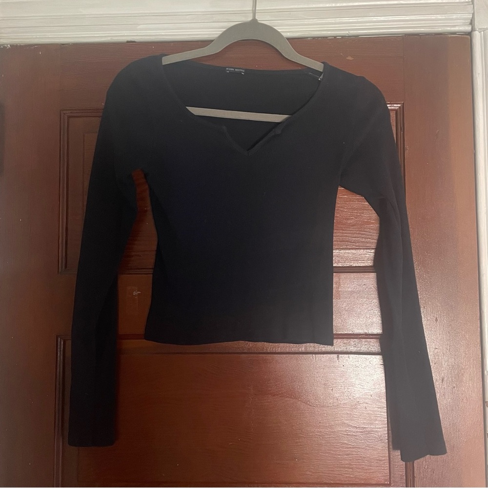 Brandy Melville Ribbed Ashlyn Long Sleeve V-Notch Top